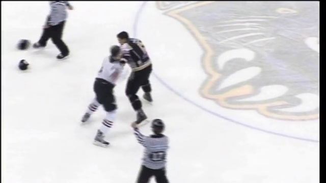 Guillaume Lepine vs Scott Langdon EIHL fight 31-10-10 смотреть онлайн