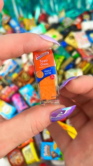 Cutting Open Mini Brands! *I Found What Inside?!* 😱 #shorts смотреть онлайн