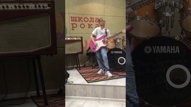 Алиса Яруллина (Электрогитара) - Оn The Way (Jack Thammarat) смотреть онлайн