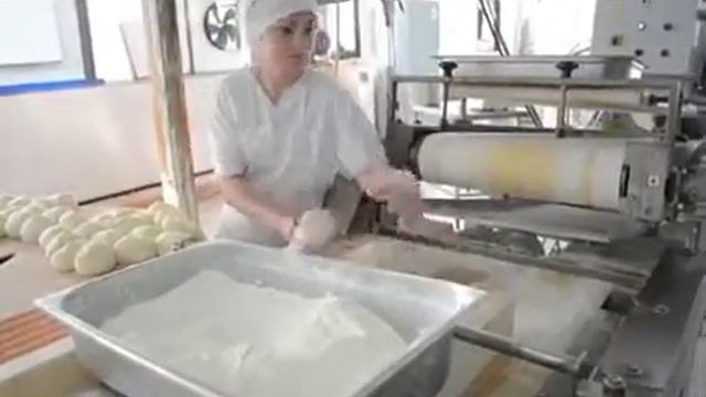 Школьная экскурсия в АО "Анапский хлебокомбинат" смотреть онлайн