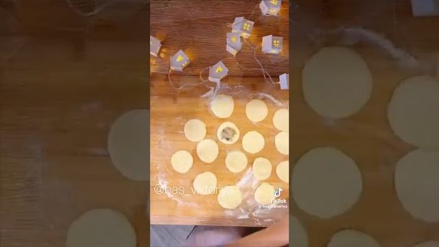 картофельные шарики с мясом смотреть онлайн