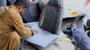 Уличный мастер из Пакистана, творит чудеса с автомобильным креслом