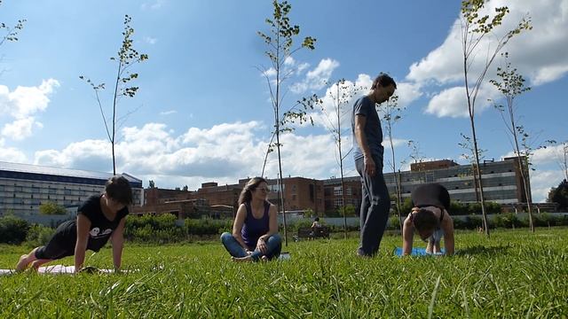 Йогадандасана смотреть онлайн
