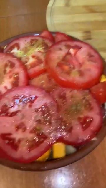 Говядина с овощами.