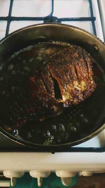 Жареный карась на сковороде с корочкой в муке #@kazan-mangal161