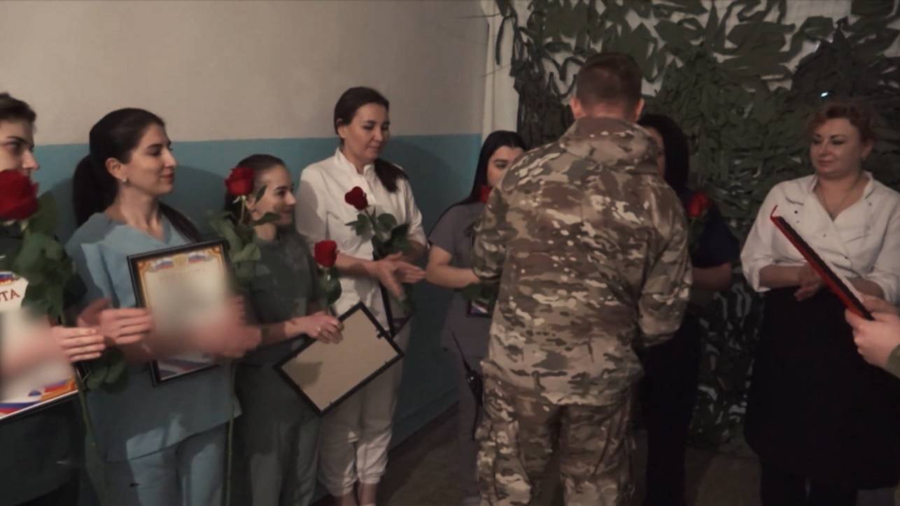 Прекрасный пол на передовой: в ВС РФ служит около 37 тысяч женщин смотреть онлайн