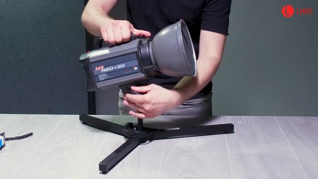 Стойка для подсвети фона Liko смотреть онлайн