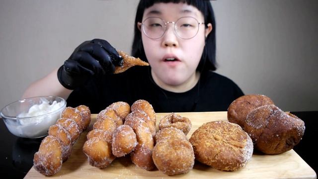 인프제(INFJ) 의 찹쌀 꽈배기, 찹쌀 도너츠, 팥 도너츠 먹방 리얼사운드 ASMR MUKBANG(EATING SHOW)