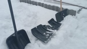 Лопата. Снегоуборочная лопата. Как выбрать лопату для уборки снега.