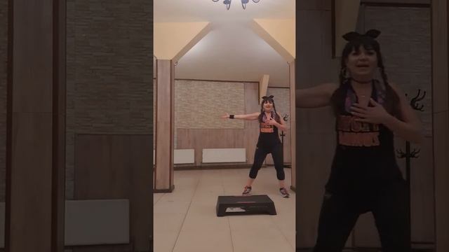 Zumba cu Ancuța🦋Bachata🦋 смотреть онлайн