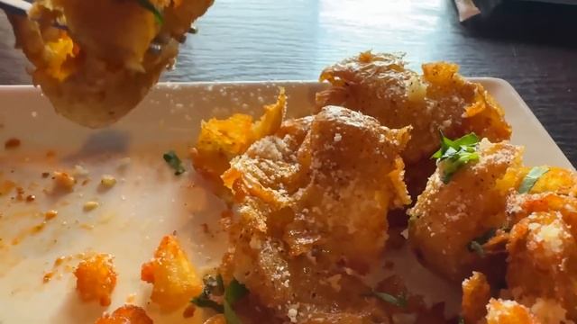 Red Robin WHAT’S THIS???