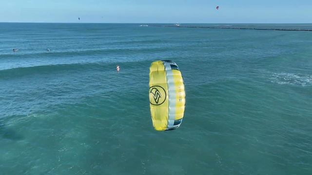 Yellow Kite At The Jetties In South Padre Island TX. November 14 2022. смотреть онлайн