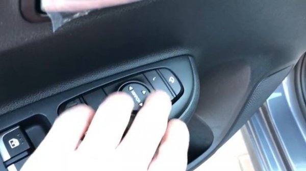 Solaris KRS( KIA Rio) Комплектации Premium (серый  цвет кузова) тел.89203478287 тг.GrigorAvto