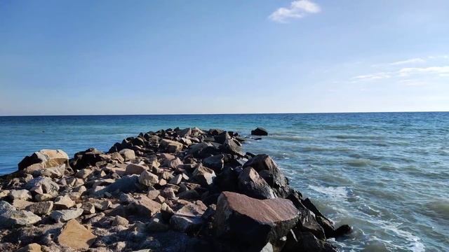 Азовское море и много камней смотреть онлайн