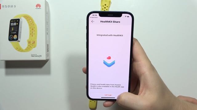 HUAWEI Band 9: Easily Connect to iPhone - Pairing Tutorial смотреть онлайн