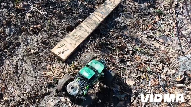 ездием по трассе на зелёной машине смотреть онлайн
