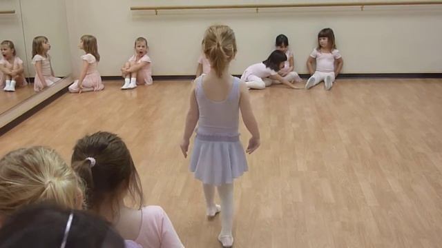 KinderDance --- First Class смотреть онлайн