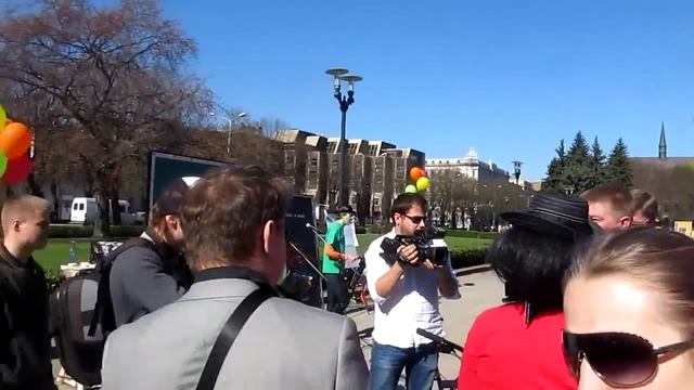 шляпки примеряли 23 4 2014