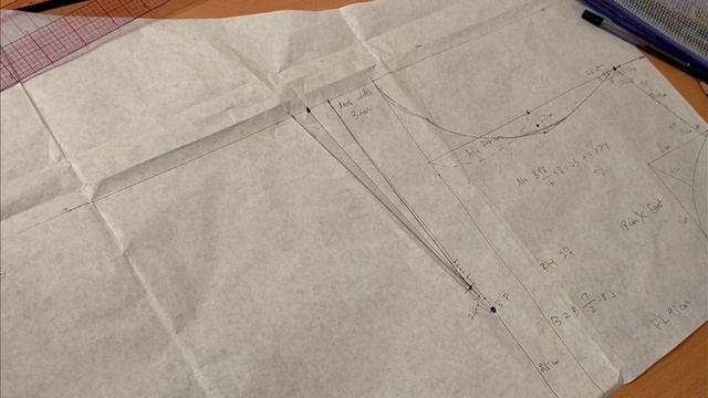 DAY1:PART2/Putting darts in a dress pattern || fashionG смотреть онлайн