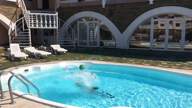 Заныриваю в бассейн смотреть онлайн