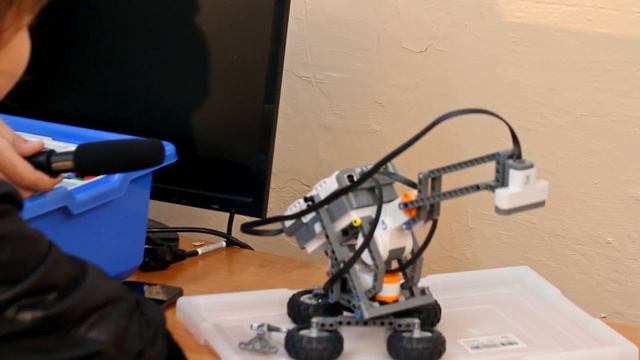 Кружок робототехники. СЮТ. г. Сарань смотреть онлайн