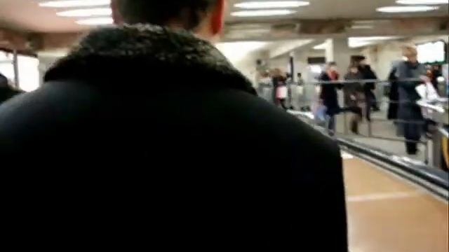 Шаловливые пальчики