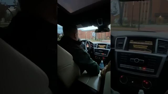 С Маракешем по городу / ГАРДЕЙ И ИВАНЫЧ #shortsvideo #рекомендации #тренды #рек #россия #а4 #топ