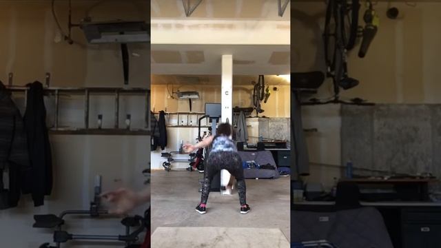 Garage Gym Workout смотреть онлайн