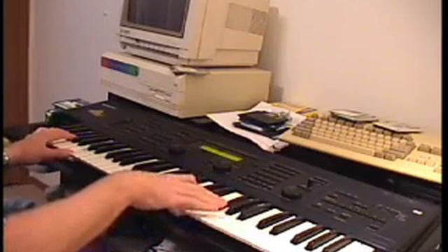 ENSONIQ MR-61