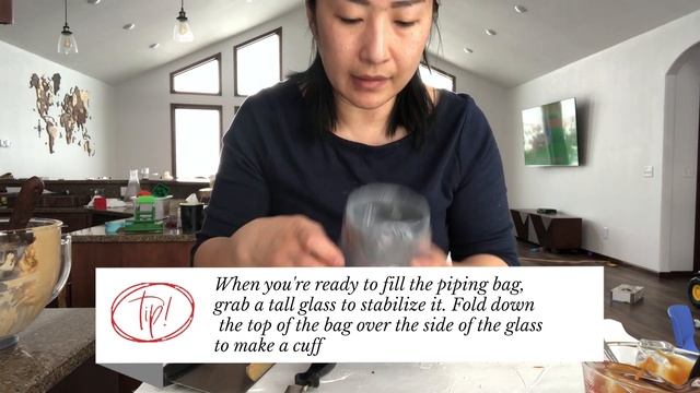 how to assemble snickers cake... смотреть онлайн