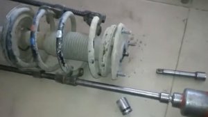 Замена передних амортизаторов на Киа Рио.