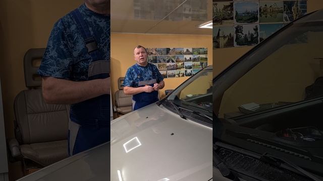 Ремонтировать скол и трещину или менять стекло? За и против. Мнение мастера.