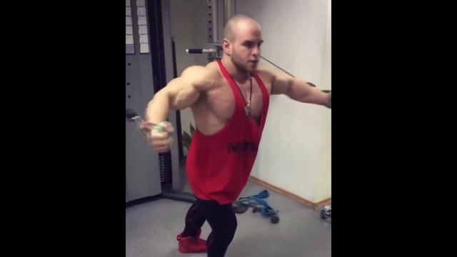 MASSIVE BODYBUILDER LURII BULAT Sologub!! CULTURISTA MASIVO!! смотреть онлайн