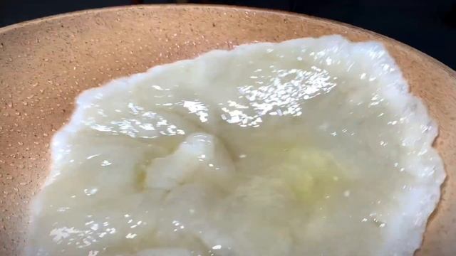 我做夢都沒想到，把紅薯澱粉倒進滾燙的開水中，出鍋就是傳統美食【一畫美食】#紅薯澱粉 #傳統美食 #中國傳統美食 смотреть онлайн