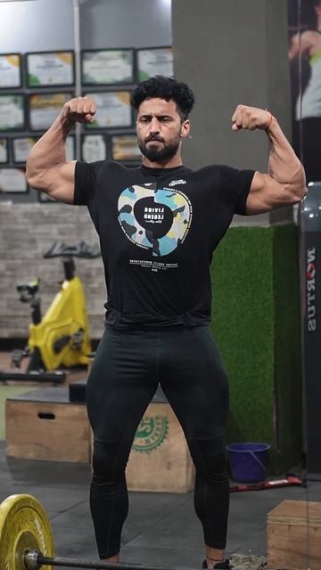 72 days to go 🎯 #motivation #model #lifestyle #motivational #dkdfitness #workout #bodybuilding #fit смотреть онлайн