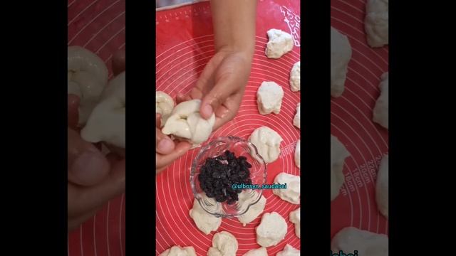 булочки с изюмом, булочки домашний, мейізбен булочка