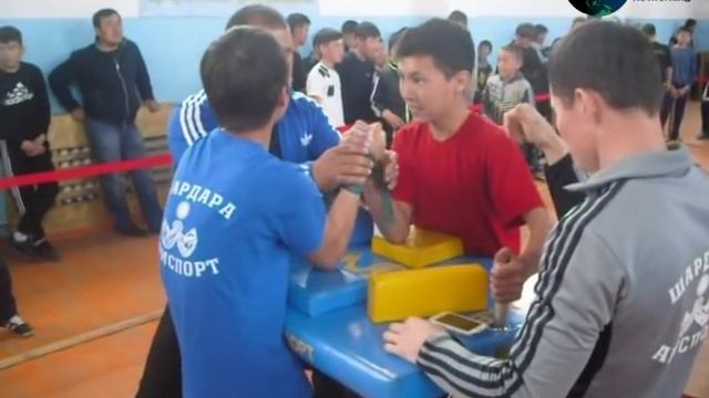 [팔씨름] The Secret of Strength In Armwrestling from Kazahstan | армрестлинг смотреть онлайн