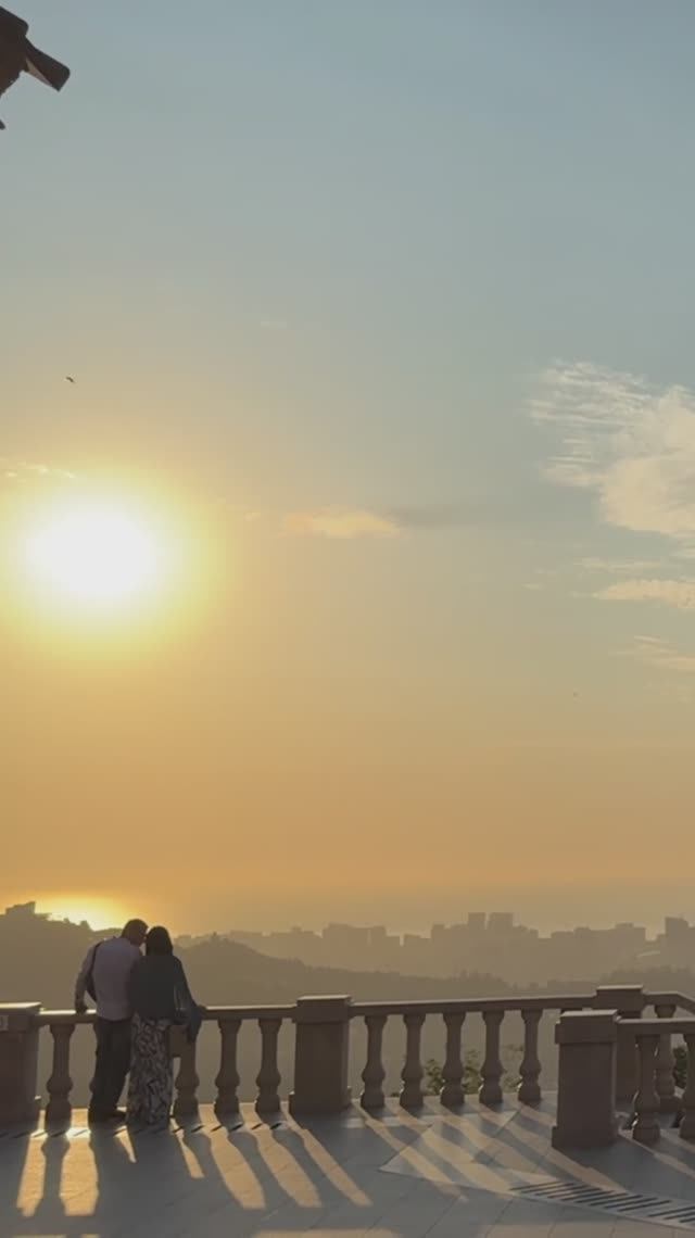 Монастырь Цминда Самеба. Батуми (Holy Trinity Cathedral. Batumi. Georgia) смотреть онлайн