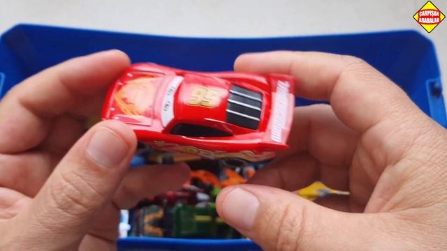Hot Wheels Kutusundan Çıkan Özel Oyuncak Arabalar