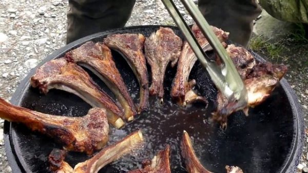 ЖАРЕНАЯ БАРАНИНА НА САДЖЕ