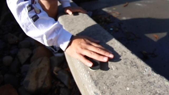 FINGERBOARDING AT AN ACTUAL SKATEPARK!