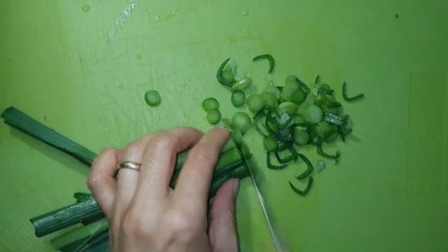 #Жареные  кабачки  с чесноком  и  киндзой#Տապակած  դդմիկները  սխտորով  ու  համեմով#