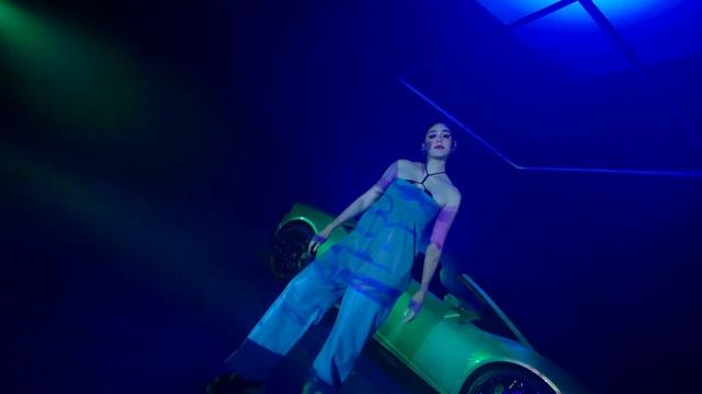Araya A. Hargate, Chompoo. the Lamborghini Bangkok brand ambassador смотреть онлайн