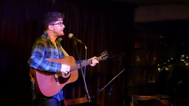 Joe Innes - Mambo Number 5 (Lou Bega) @Folkrooom смотреть онлайн