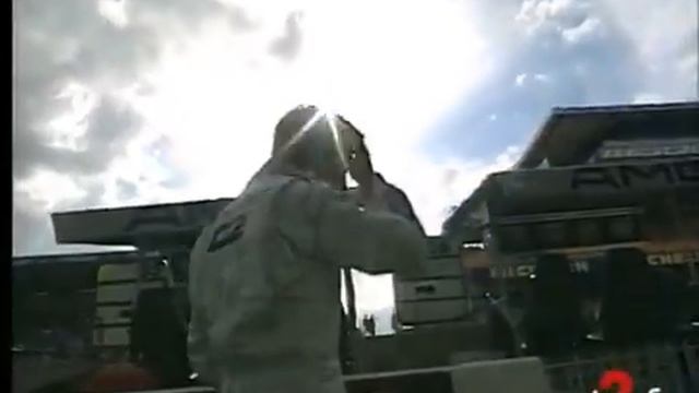 Retour Mercedes aux 24 heures du Mans смотреть онлайн