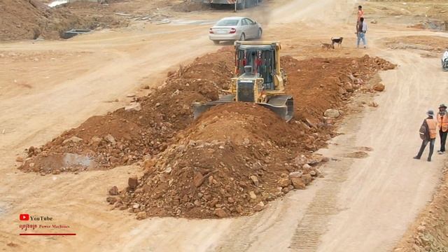 Wonderful Komatsu D41E Bulldozer Removing Gravel New Building Road Extreme Heavy Equipment смотреть онлайн