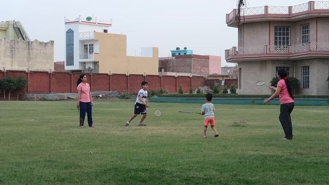 Monkey and Badminton all together !! Nani house Day 2 смотреть онлайн
