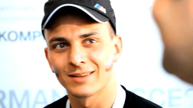 BMW M Performance i DTM смотреть онлайн