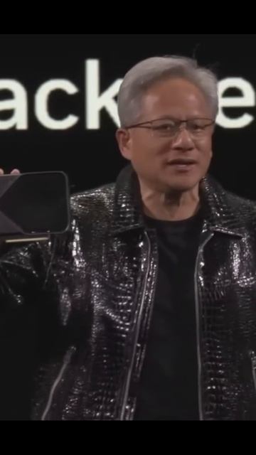 Что делать, если тормозит комп? Или для чего нужна RTX5080 на самом деле?! #rtx5080 #Huang #nvidia смотреть онлайн