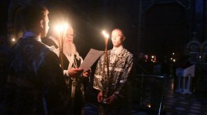 днесь висит на древе